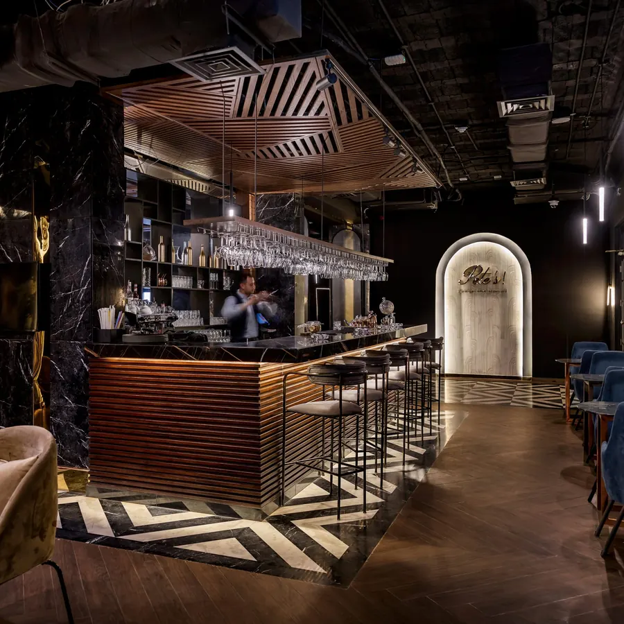 Pete's Lounge 3